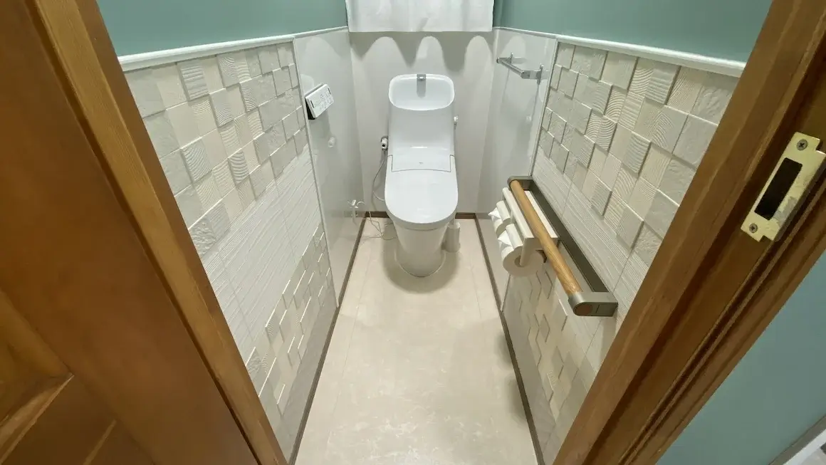 トイレの壁紙リフォームの費用・クロスの選び方を解説